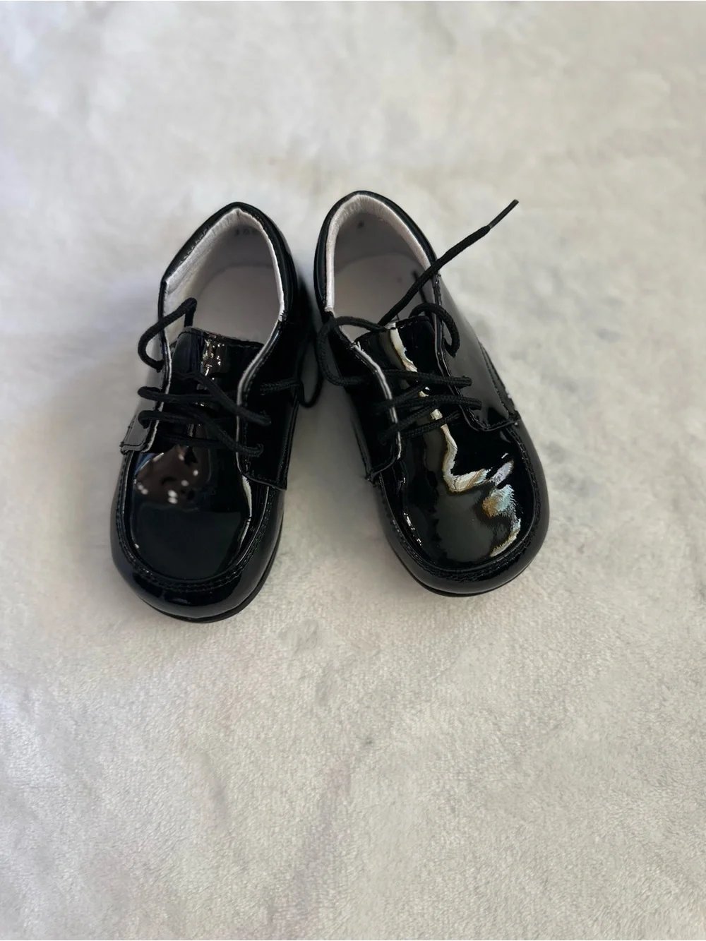 Tip Top Kids shiny patent